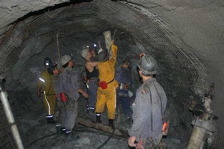 桥东工程爆破中的危险因素分析以及应对工程爆破危险的措施