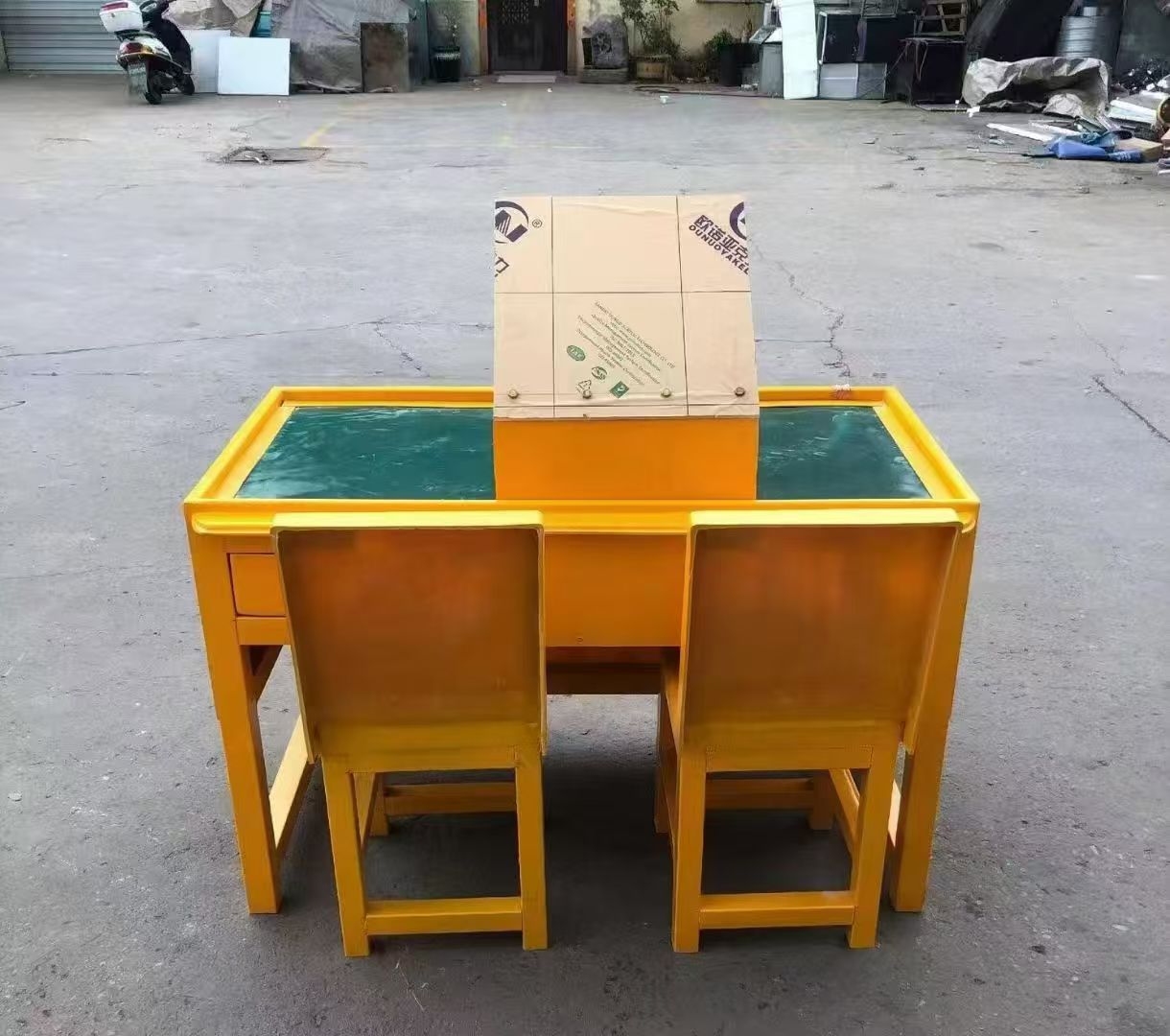 桥东防静电导通桌井下煤矿火工品发放桌：危险品流转的安全守护者